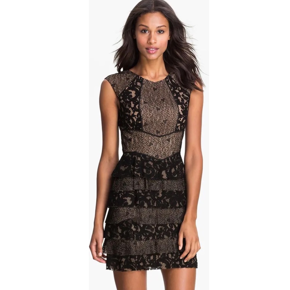 BGBCMaxzria Kayla Lace dress NWOT